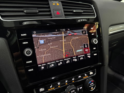 Volkswagen Golf 2.0 TSI GTI Performance