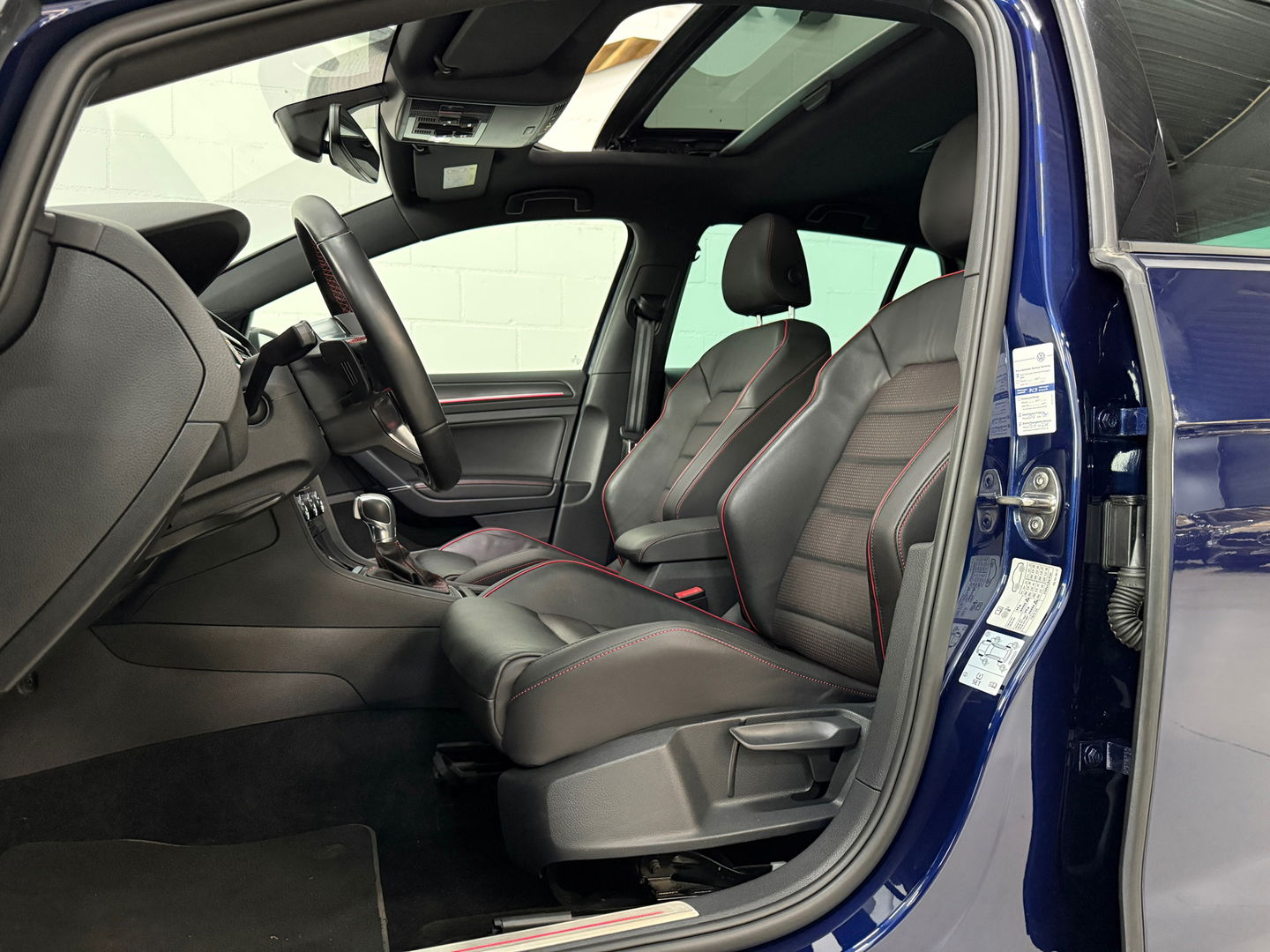 Volkswagen Golf 2.0 TSI GTI Performance