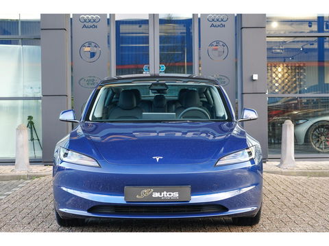 Tesla Model 3 283pk MJ2024 Nieuw model RWD 60 kWh Autopilot Zwart leder Stoelverwarming Camera NLauto 1e eigenaar