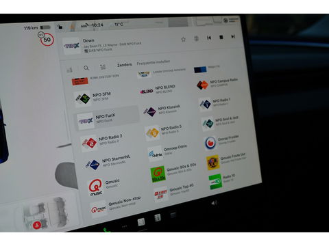 Tesla Model 3 283pk MJ2024 Nieuw model RWD 60 kWh Autopilot Zwart leder Stoelverwarming Camera NLauto 1e eigenaar