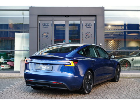 Tesla Model 3 283pk MJ2024 Nieuw model RWD 60 kWh Autopilot Zwart leder Stoelverwarming Camera NLauto 1e eigenaar