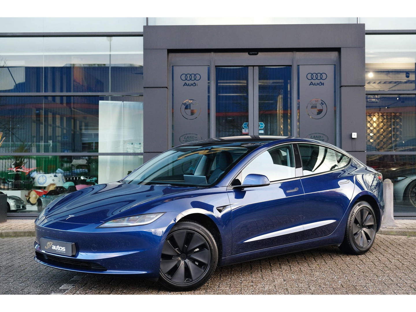 Tesla Model 3 283pk MJ2024 Nieuw model RWD 60 kWh Autopilot Zwart leder Stoelverwarming Camera NLauto 1e eigenaar