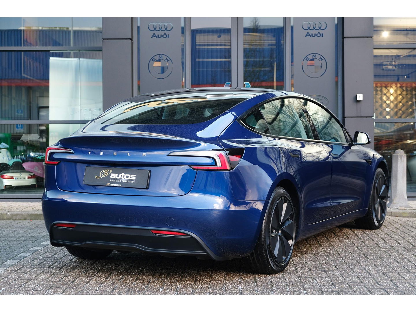 Tesla Model 3 283pk MJ2024 Nieuw model RWD 60 kWh Autopilot Zwart leder Stoelverwarming Camera NLauto 1e eigenaar