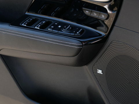 Kia e-Niro 64kWh/ 3-FASE/ SOH 100%/ EXECUTIVELINE/ TREKHAAK