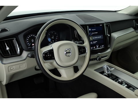 Volvo XC60 2.0 B4 Inscription Trekhaak | H&K Audio | Camera | Vol Lederen bekleding |