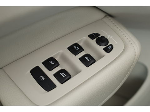 Volvo XC60 2.0 B4 Inscription Trekhaak | H&K Audio | Camera | Vol Lederen bekleding |