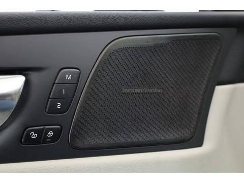 Volvo XC60 2.0 B4 Inscription Trekhaak | H&K Audio | Camera | Vol Lederen bekleding |