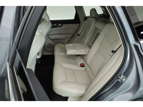 Volvo XC60 2.0 B4 Inscription Trekhaak | H&K Audio | Camera | Vol Lederen bekleding |