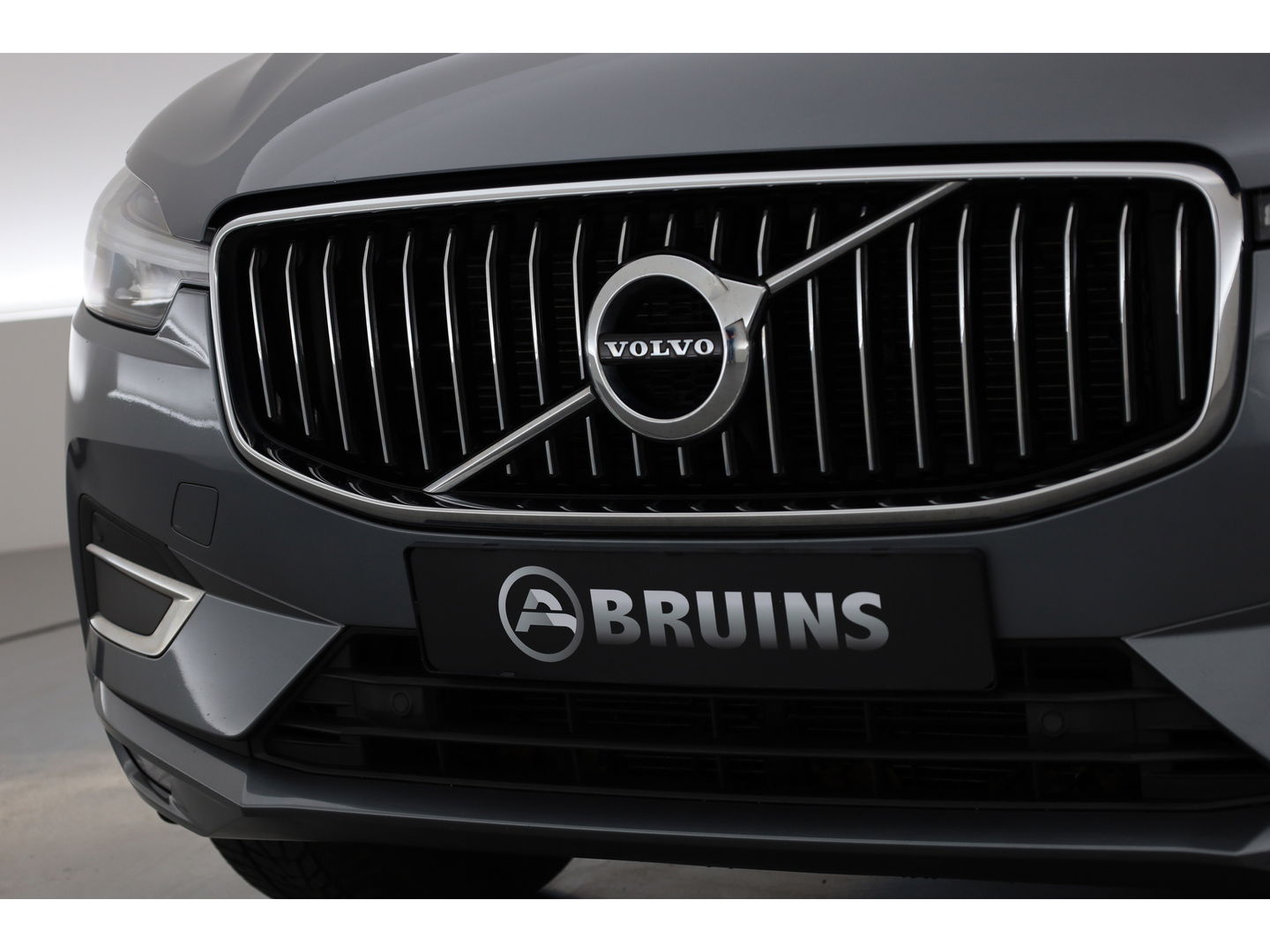 Volvo XC60 2.0 B4 Inscription Trekhaak | H&K Audio | Camera | Vol Lederen bekleding |