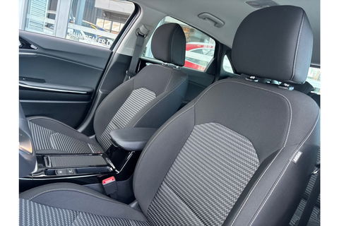 Kia Ceed 1.5 T-GDI AUTOMAAT DYNAMICLINE NAVI LMV PDC WINTERPACK