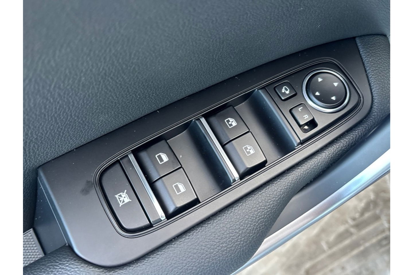 Kia Ceed 1.5 T-GDI AUTOMAAT DYNAMICLINE NAVI LMV PDC WINTERPACK