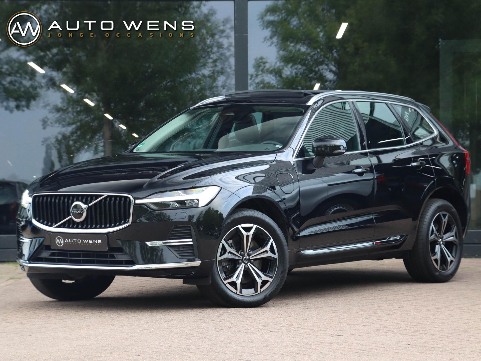 Volvo XC60 T6 AWD Inscription 350PK ACC Panoramadak 19 inch