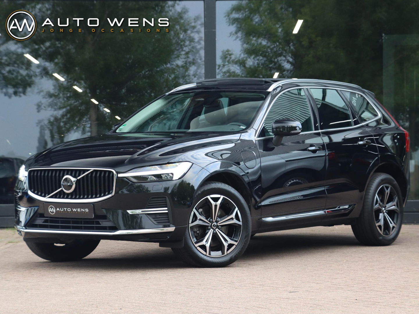 Volvo XC60 T6 AWD Inscription 350PK ACC Panoramadak 19 inch