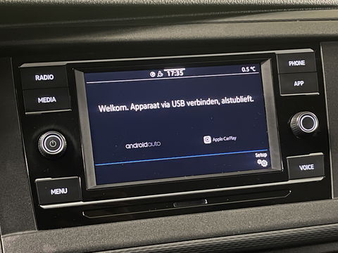 Volkswagen Transporter 2.0 TDI L2H1 30 DC Comfortline | Marge! | BPM Vrij | 6 Persoons! | Apple Carplay | Android Auto | Camera | Trekhaak | Airconditioning | Cruise Control | Isofix |