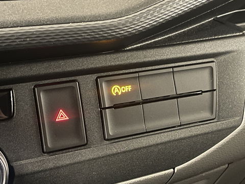 Volkswagen Transporter 2.0 TDI L2H1 30 DC Comfortline | Marge! | BPM Vrij | 6 Persoons! | Apple Carplay | Android Auto | Camera | Trekhaak | Airconditioning | Cruise Control | Isofix |