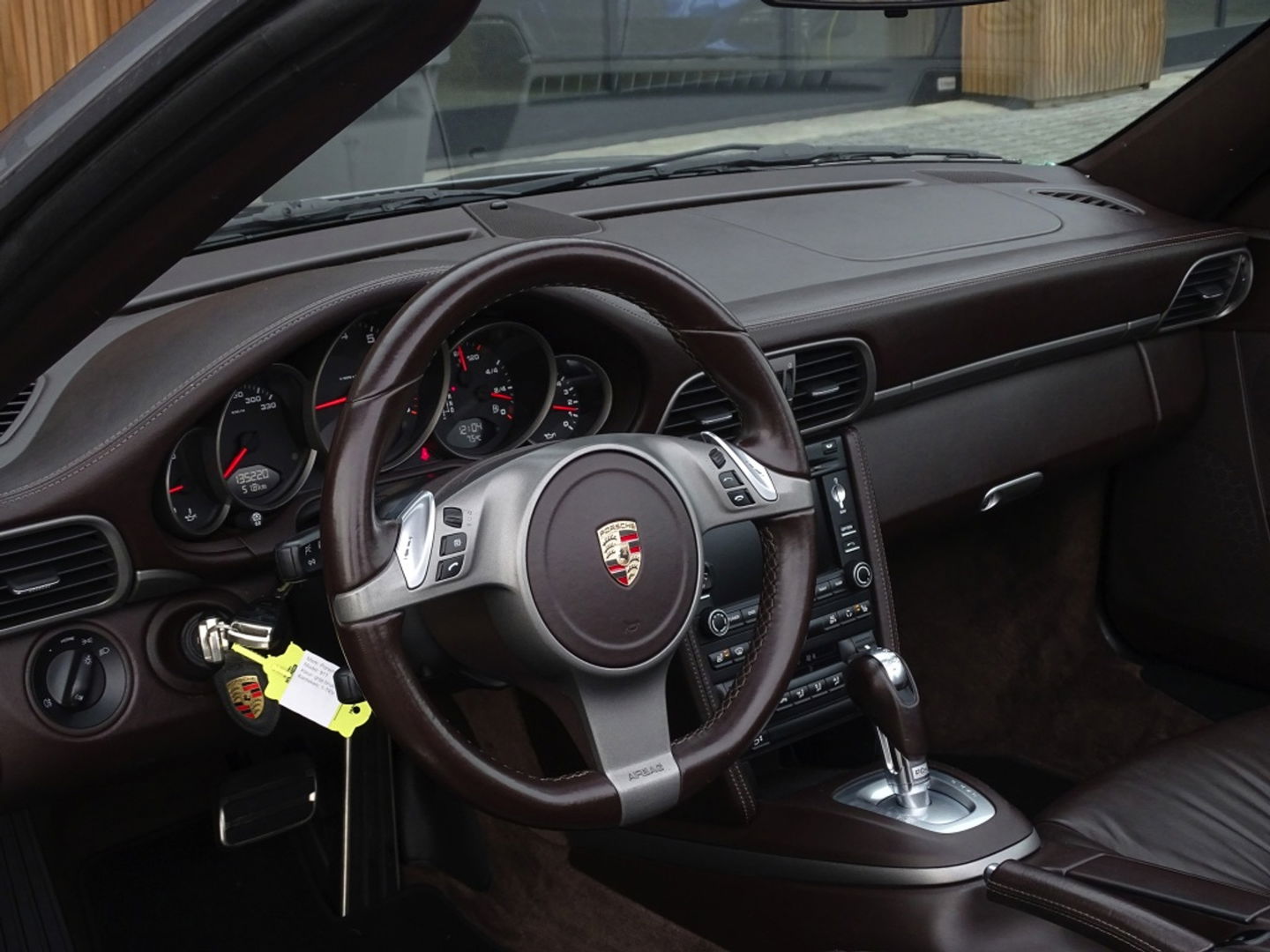 Porsche 911 Cabrio 3.6 Carrera 4 346PK PDK / PCM / LED