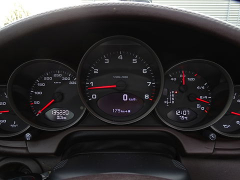 Porsche 911 Cabrio 3.6 Carrera 4 346PK PDK / PCM / LED