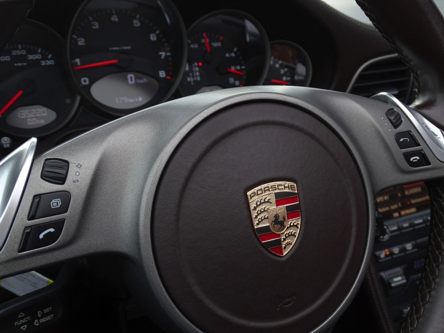 Porsche 911 Cabrio 3.6 Carrera 4 346PK PDK / PCM / LED