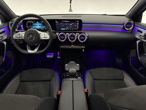 Mercedes-Benz A-Klasse 250 e AMG | SOH 93% | Pano | Sfeerverl. | Memory | Virtual | Camera | Keyless | Trekh. | Carplay