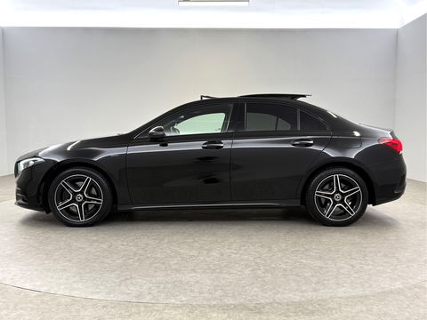 Mercedes-Benz A-Klasse 250 e AMG | SOH 93% | Pano | Sfeerverl. | Memory | Virtual | Camera | Keyless | Trekh. | Carplay