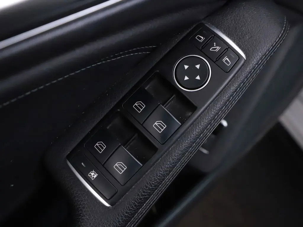 Mercedes-Benz CLA Shooting Brake AMG 45 4MATIC Pano Leer Memory