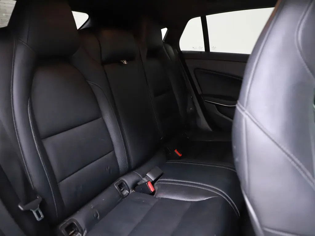 Mercedes-Benz CLA Shooting Brake AMG 45 4MATIC Pano Leer Memory