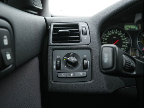 Volvo V50 1.6 D2 S/S Sport *COMFORT-SEATS | ECC | PDC | TOWBAR | 17"ALU*