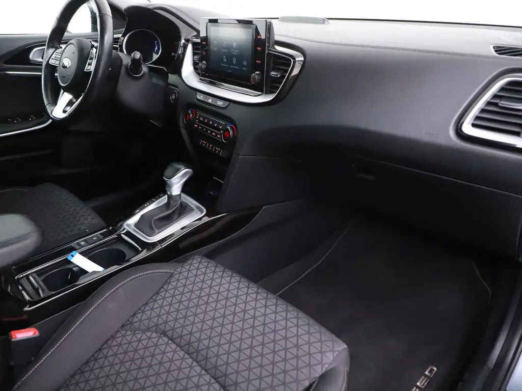 Kia Ceed Sportswagon 1.6 GDI PHEV DynamicPlusLine Pano ACC Camera