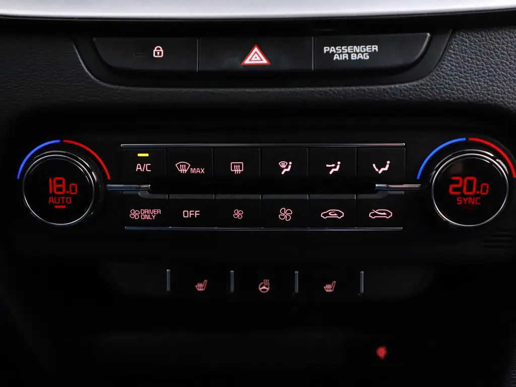 Kia Ceed Sportswagon 1.6 GDI PHEV DynamicPlusLine Pano ACC Camera