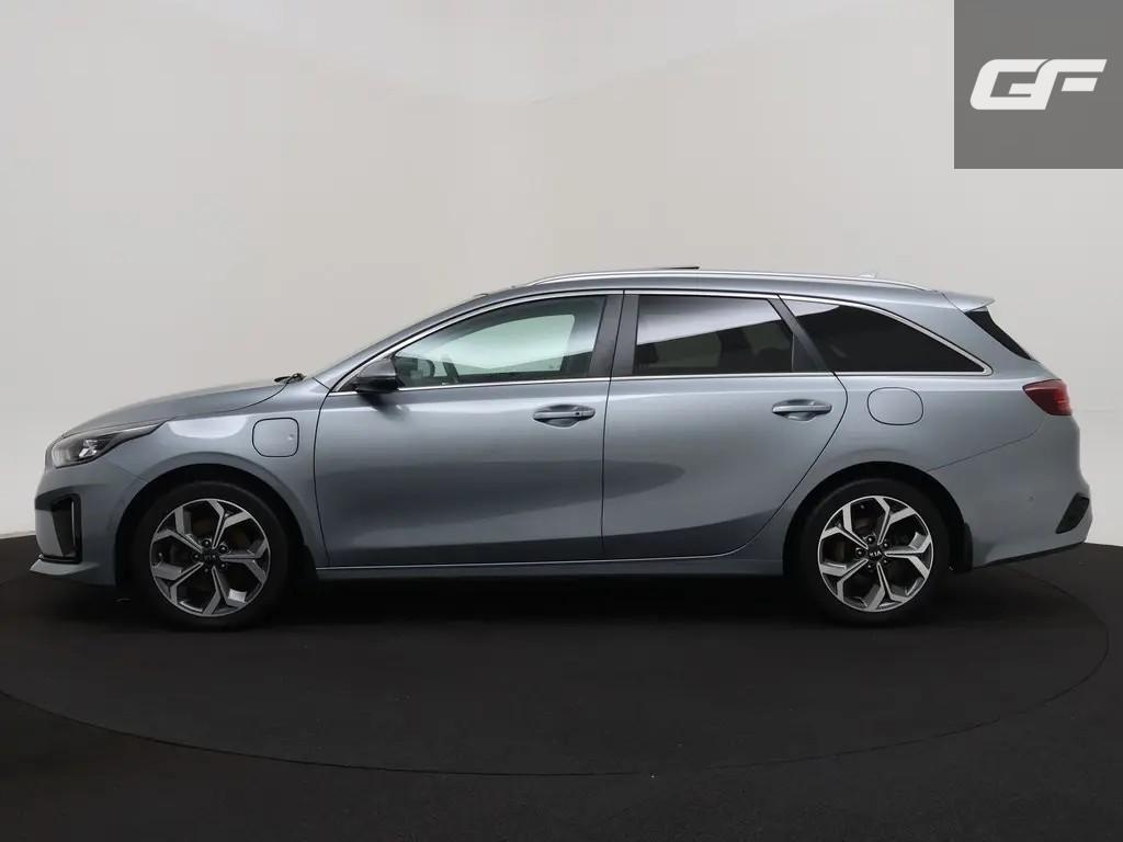 Kia Ceed Sportswagon 1.6 GDI PHEV DynamicPlusLine Pano ACC Camera