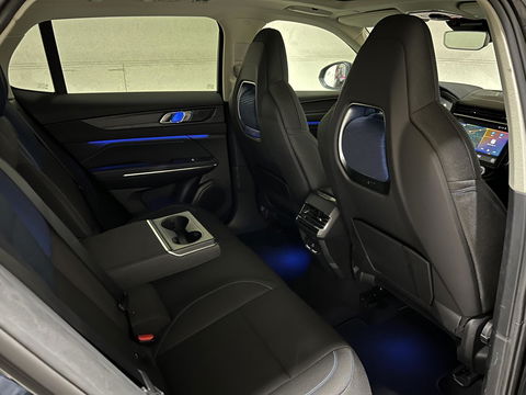 Lynk & Co 01 1.5 Plug-in Black Edition Sfeerver. NAP