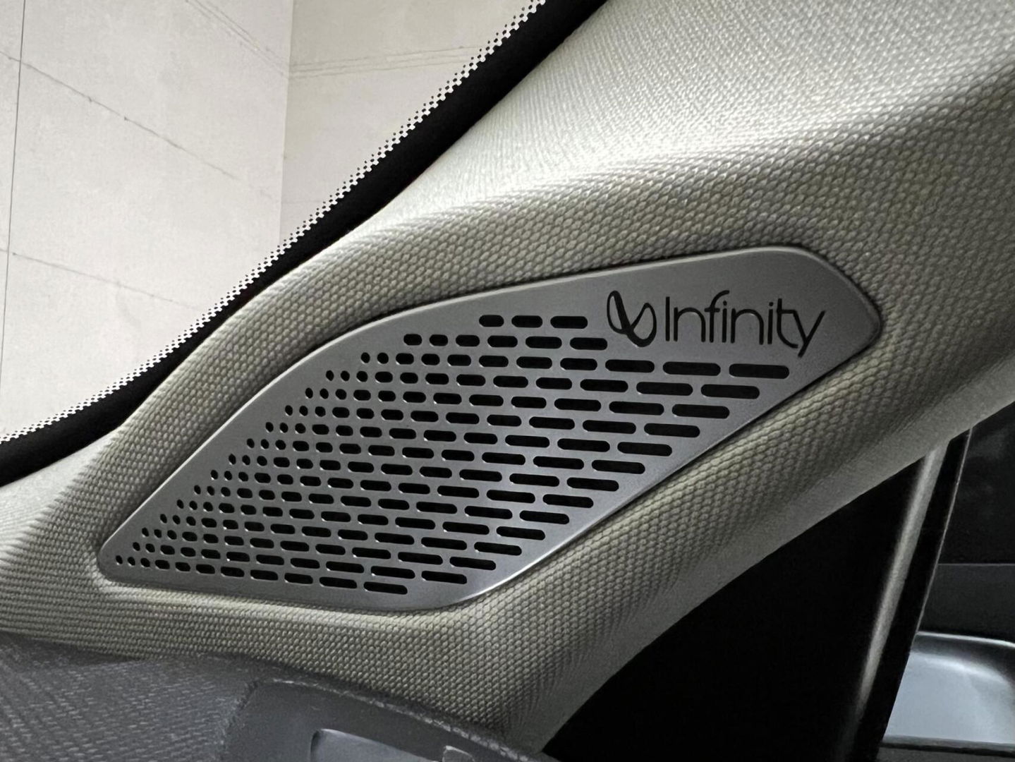 Lynk & Co 01 1.5 Plug-in Black Edition Sfeerver. NAP