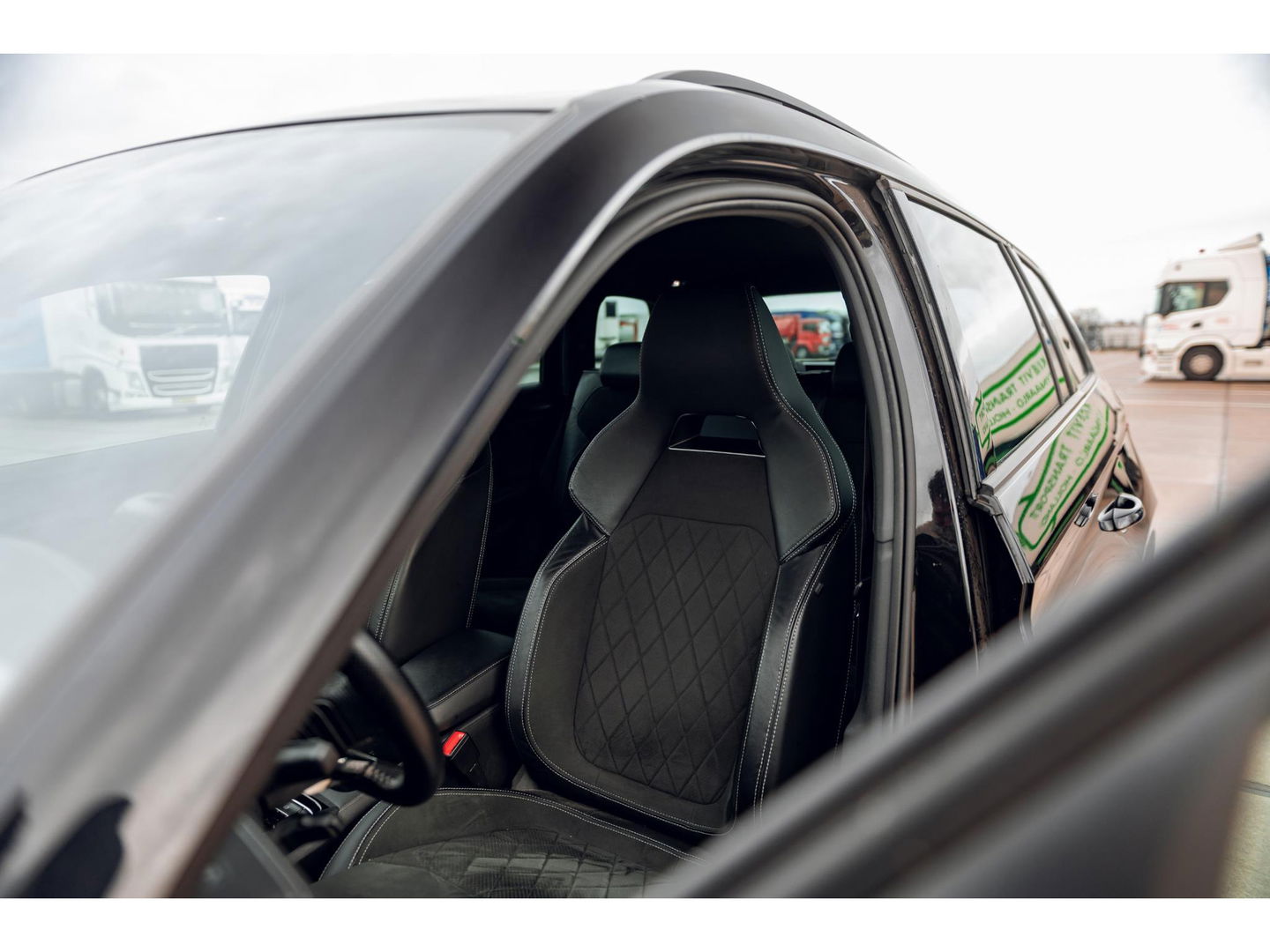 Škoda Kodiaq 1.5 TSI Sportline Business 7p. | TREKHAAK | ADAPTIVE CRUISE | ELEKTR. ACHTERKLEP