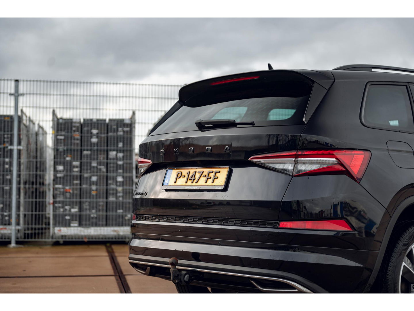 Škoda Kodiaq 1.5 TSI Sportline Business 7p. | ALL SEASON BANDEN | TREKHAAK | ADAPTIVE CRUISE | ELEKTR. ACHTERKLEP