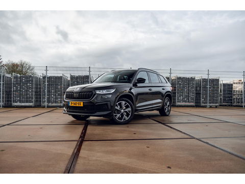 Škoda Kodiaq 1.5 TSI Sportline Business 7p. | TREKHAAK | ADAPTIVE CRUISE | ELEKTR. ACHTERKLEP