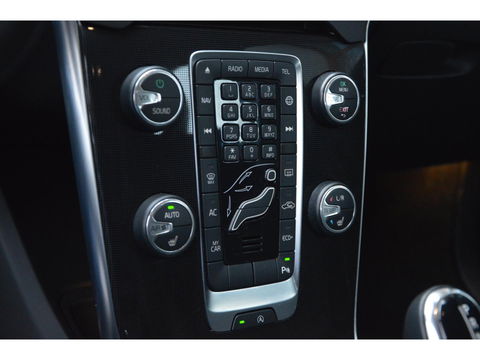 Volvo V40 T2 Polar+ | Dealer onderhouden | Automaat | Stoelverwarming | 4 All-Seasons | Cruise Control |