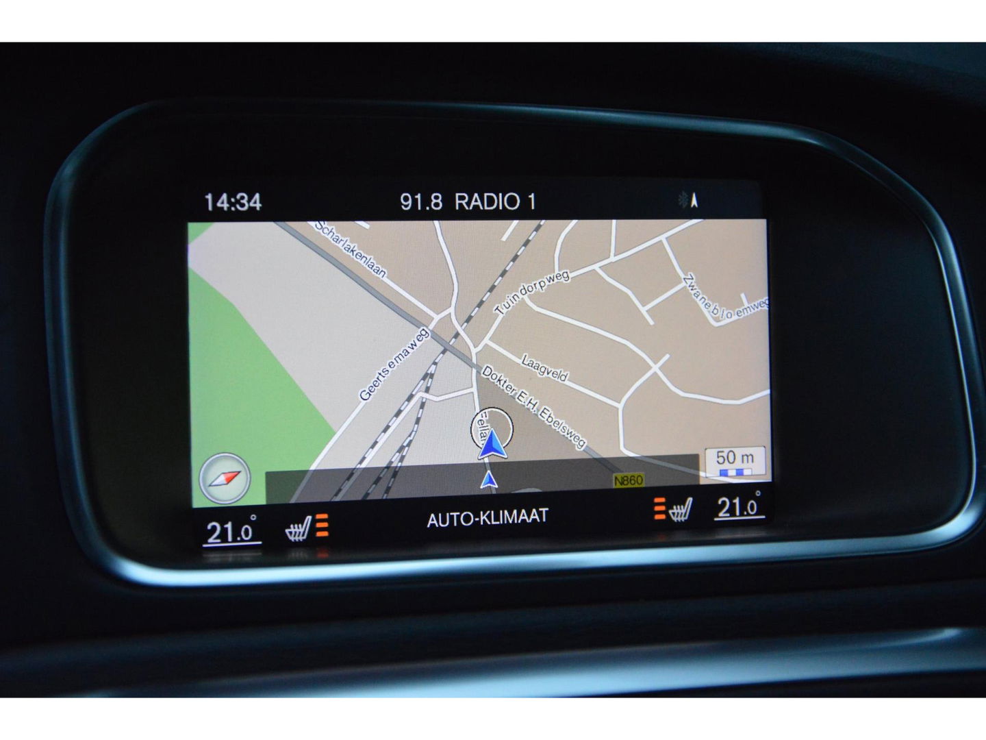 Volvo V40 T2 Polar+ | Dealer onderhouden | Automaat | Stoelverwarming | 4 All-Seasons | Cruise Control |