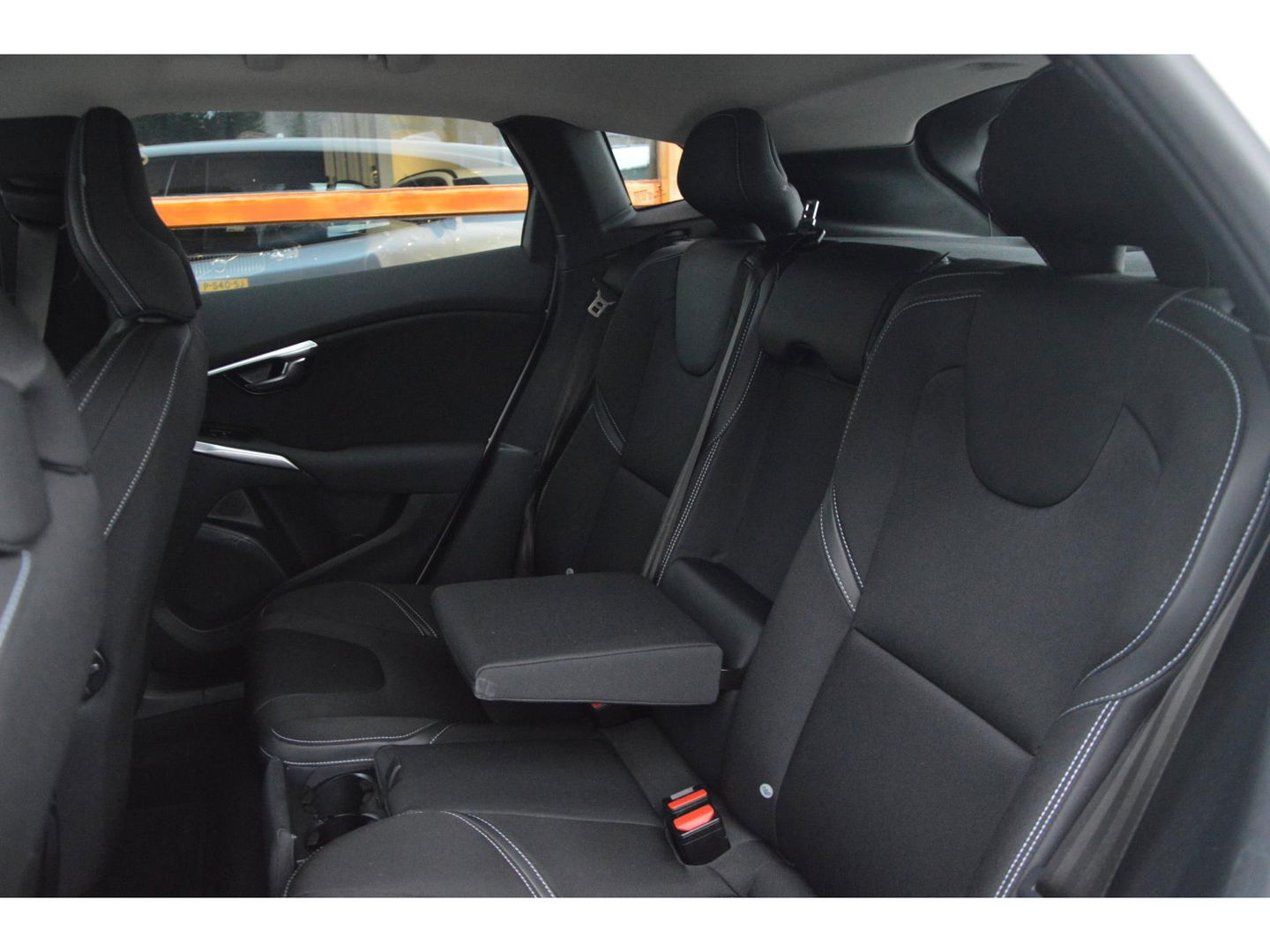 Volvo V40 T2 Polar+ | Dealer onderhouden | Automaat | Stoelverwarming | 4 All-Seasons | Cruise Control |