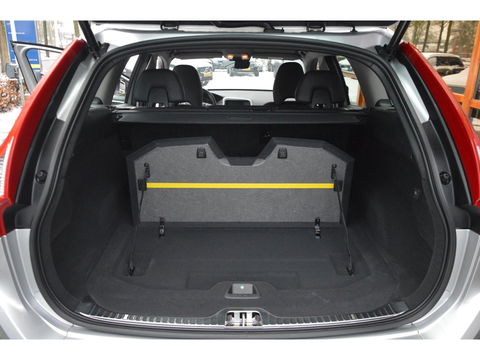 Volvo XC60 T5 AWD Inscription | Trekhaak 2000KG | Dealer onderhouden | Stoelverwarming | Leer | Cruise Control | Bluetooth |