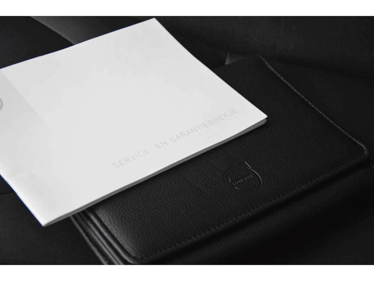 Volvo XC60 T5 AWD Inscription | Trekhaak 2000KG | Dealer onderhouden | Stoelverwarming | Leer | Cruise Control | Bluetooth |