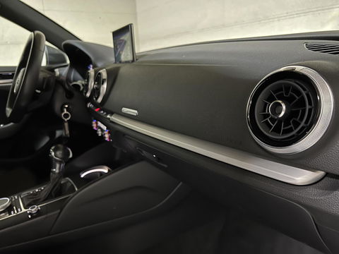 Audi A3 Sportback 35 TFSI 150PK S-Line Black Edition Virtual