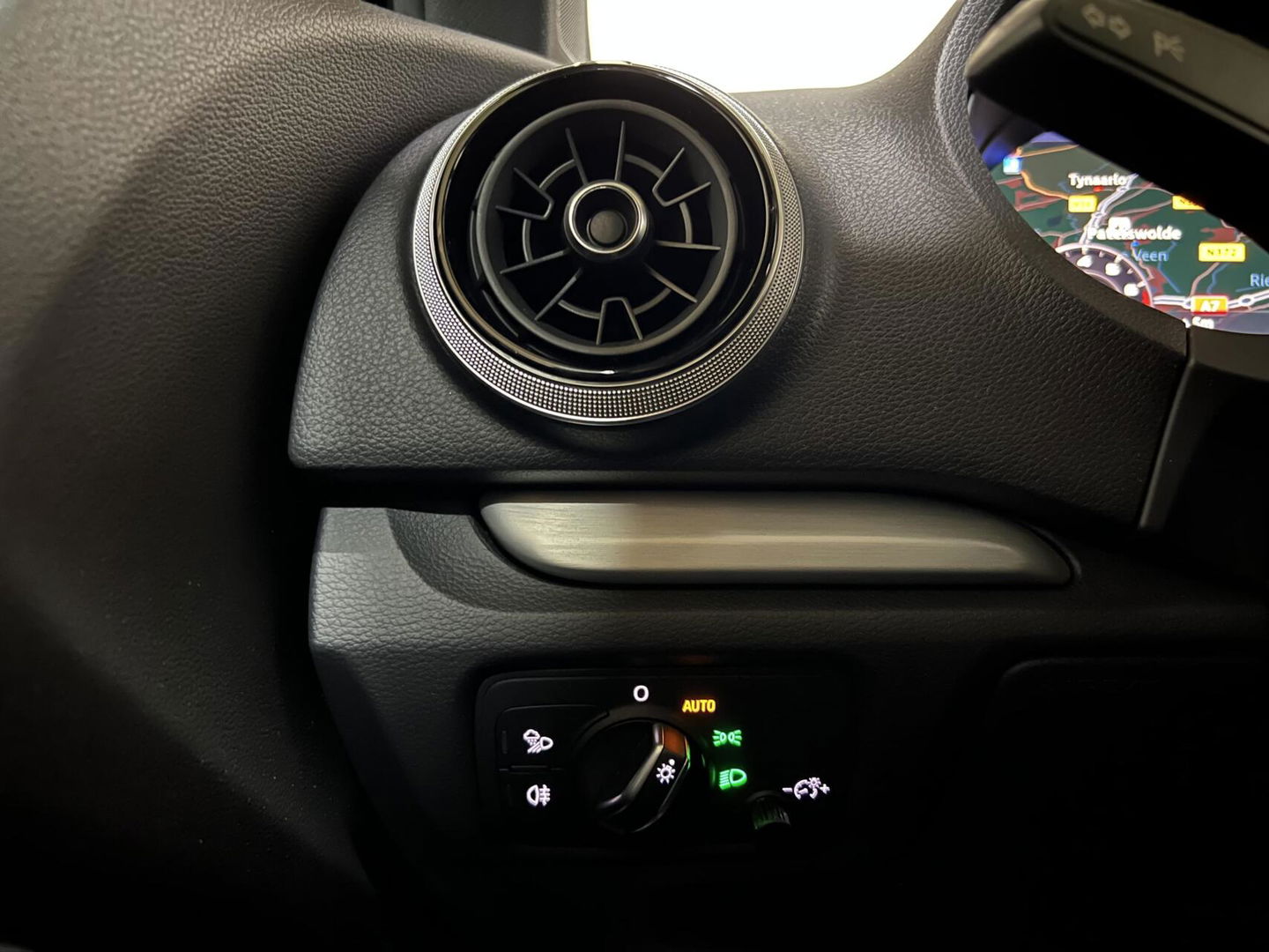 Audi A3 Sportback 35 TFSI 150PK S-Line Black Edition Virtual