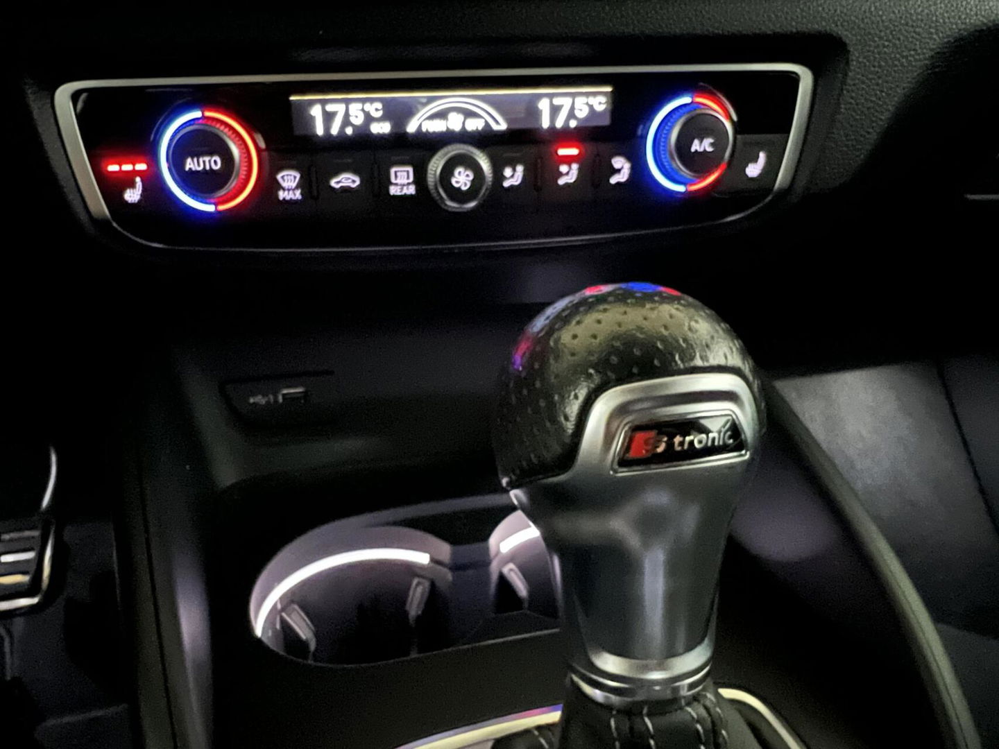 Audi A3 Sportback 35 TFSI 150PK S-Line Black Edition Virtual