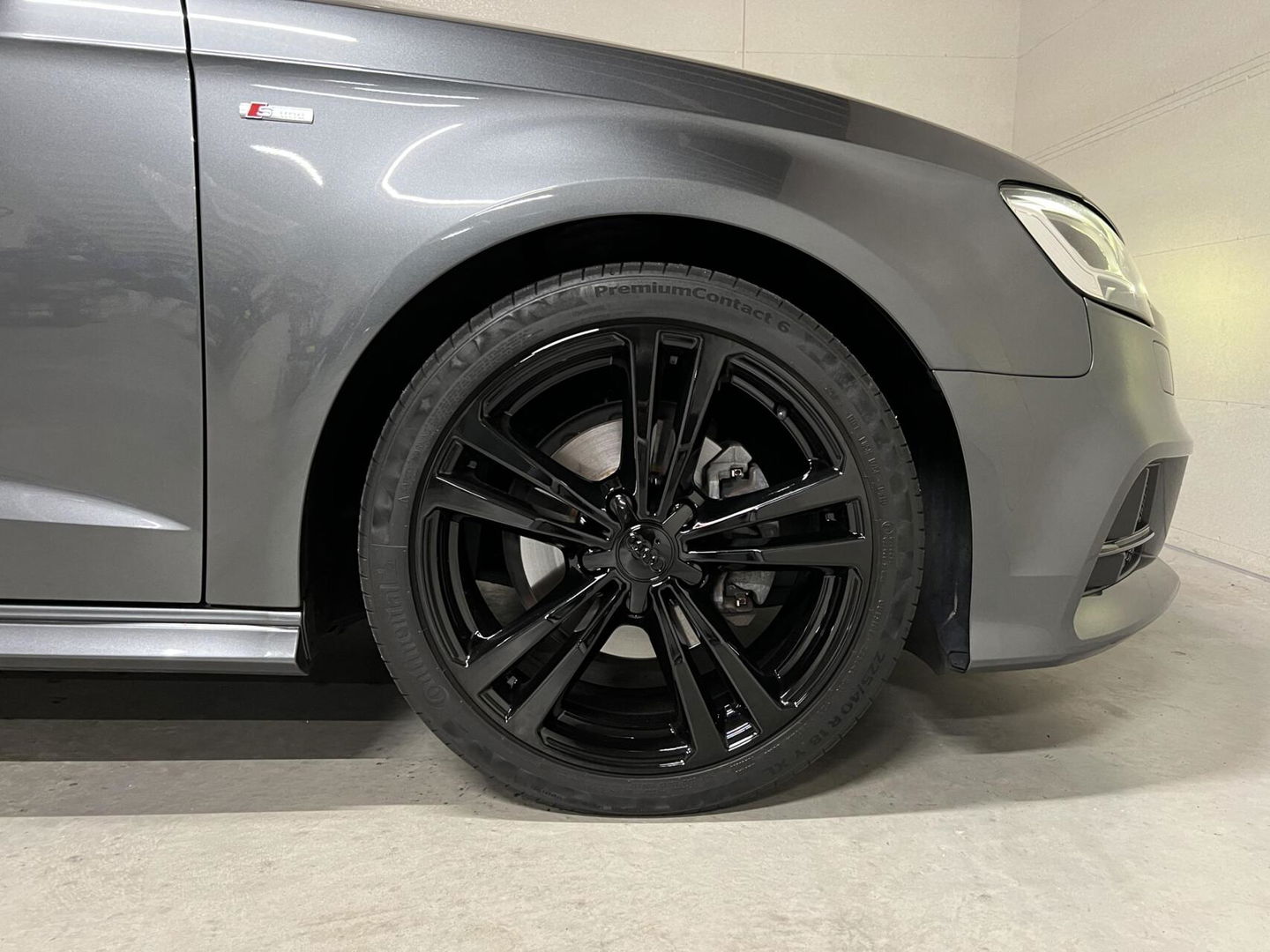 Audi A3 Sportback 35 TFSI 150PK S-Line Black Edition Virtual