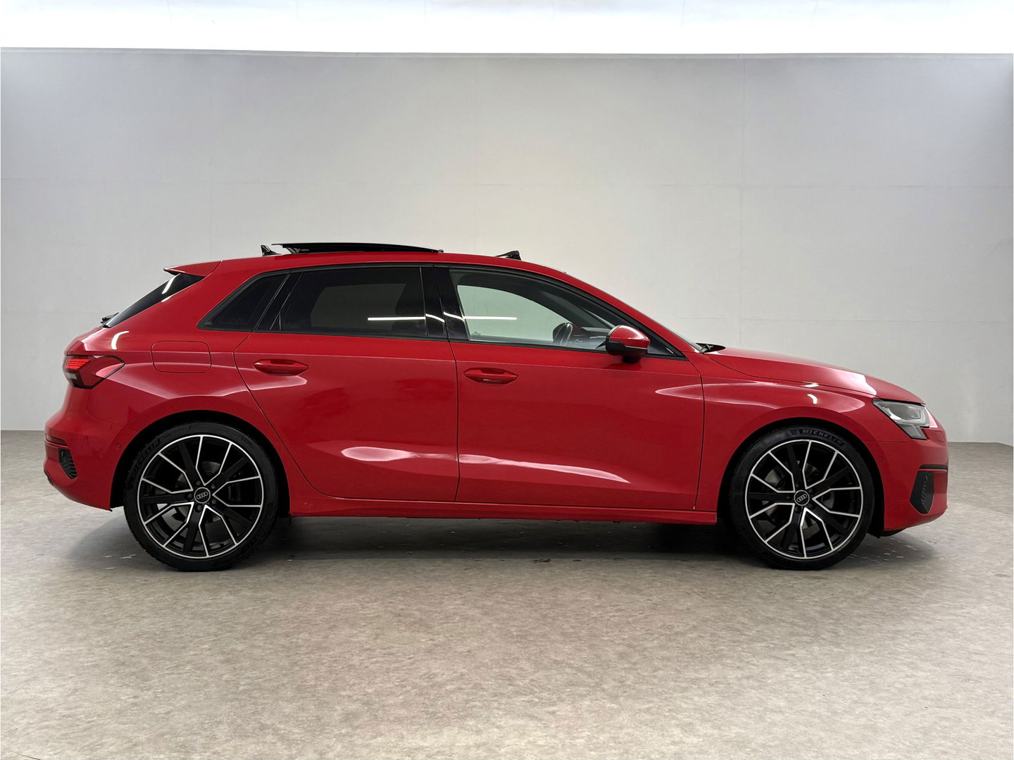 Audi A3 35 TFSI Pro Line | Pano | Virtual | Camera | Carplay | Navi | Stoelverw. | Keyless | NAP