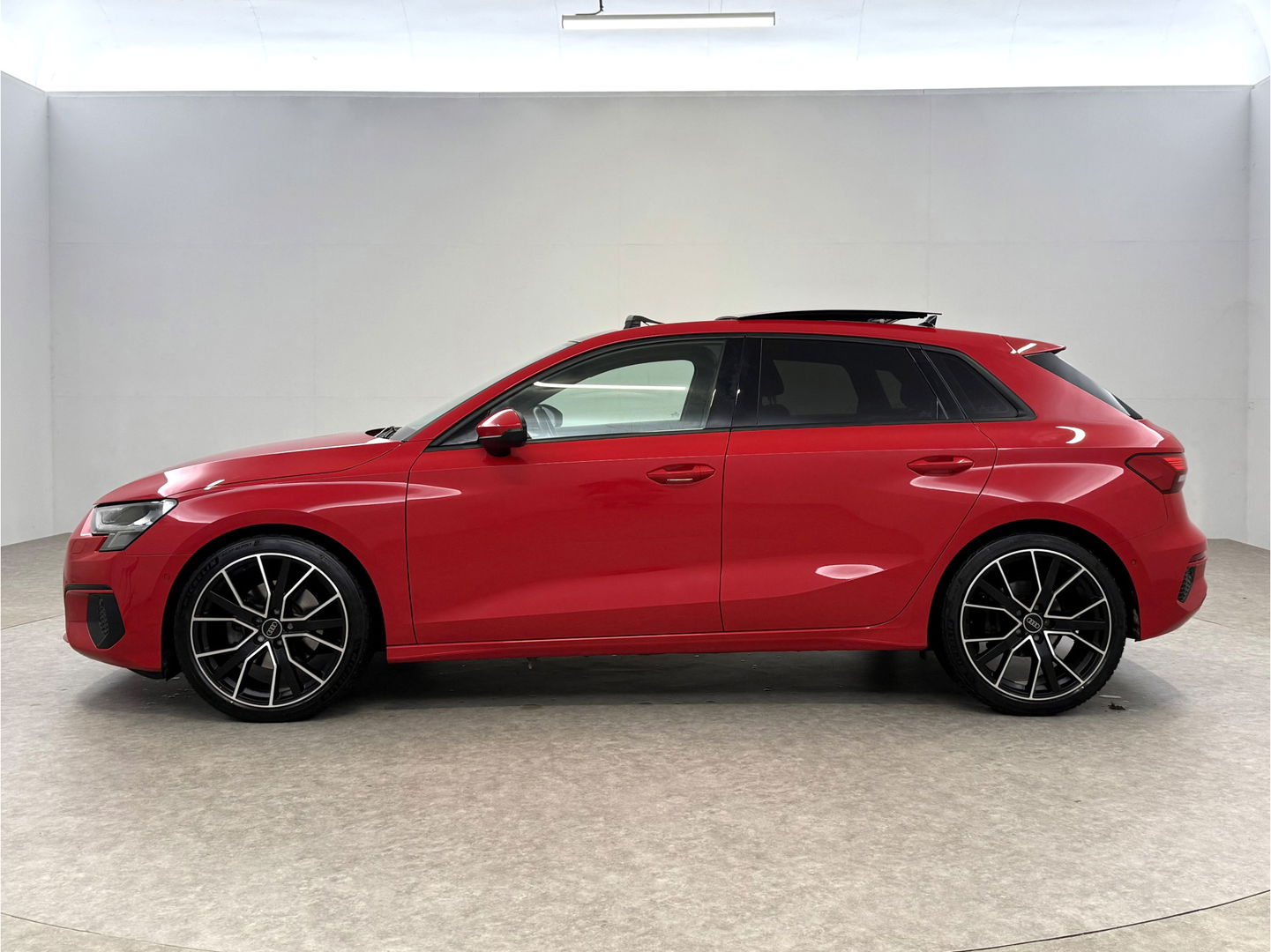 Audi A3 35 TFSI Pro Line | Pano | Virtual | Camera | Carplay | Navi | Stoelverw. | Keyless | NAP