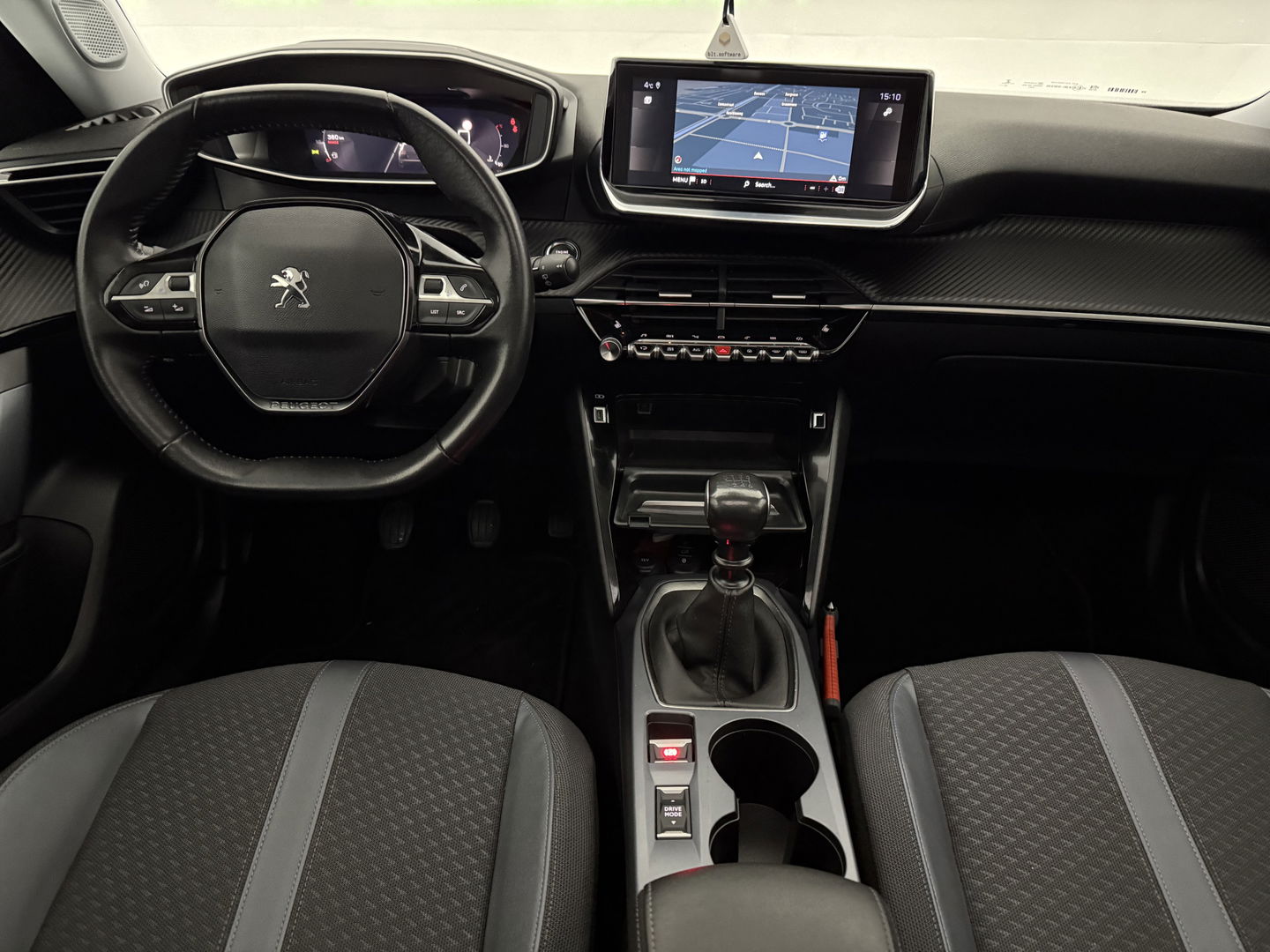 Peugeot 2008 1.2 PureTech | Pano | Virtual | Camera | Trekh. | Cruise | Carplay | Stoelverw. | NAP