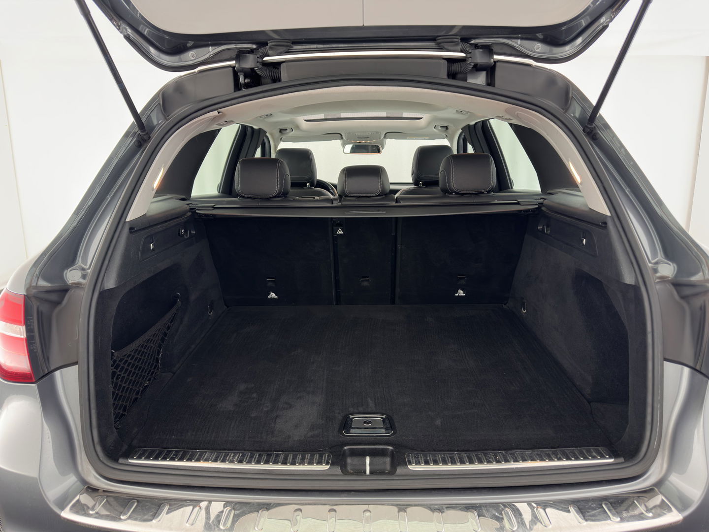 Mercedes-Benz GLC 220d 4MATIC Premium Plus (INCL-BTW) *PANO | LEATHER | FULL-LED | MEMORY-PACK | TOPVIEW | BLINDSPOT | HEATED-COMFORTSEATS | NAVI-FULLMAP | ECC | PDC | CRUISE | SHIFTPADDLES | TOWBAR | 18''ALU*