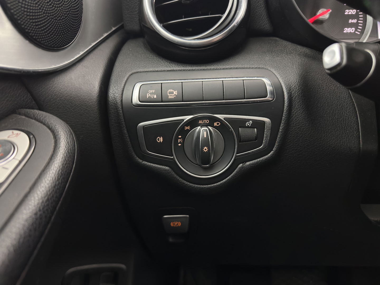 Mercedes-Benz GLC 220d 4MATIC Premium Plus (INCL-BTW) *PANO | LEATHER | FULL-LED | MEMORY-PACK | TOPVIEW | BLINDSPOT | HEATED-COMFORTSEATS | NAVI-FULLMAP | ECC | PDC | CRUISE | SHIFTPADDLES | TOWBAR | 18''ALU*