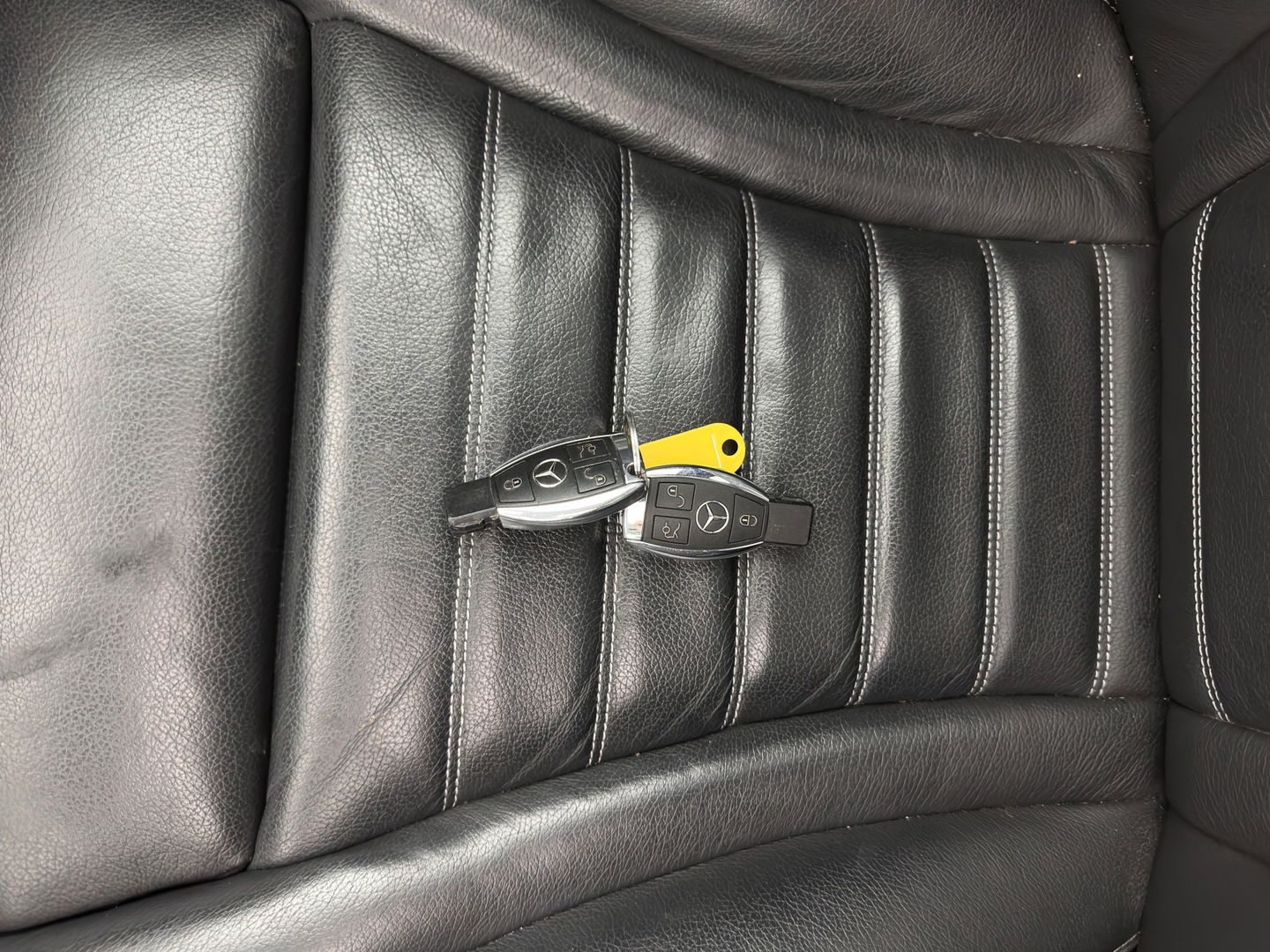 Mercedes-Benz GLC 220d 4MATIC Premium Plus (INCL-BTW) *PANO | LEATHER | FULL-LED | MEMORY-PACK | TOPVIEW | BLINDSPOT | HEATED-COMFORTSEATS | NAVI-FULLMAP | ECC | PDC | CRUISE | SHIFTPADDLES | TOWBAR | 18''ALU*